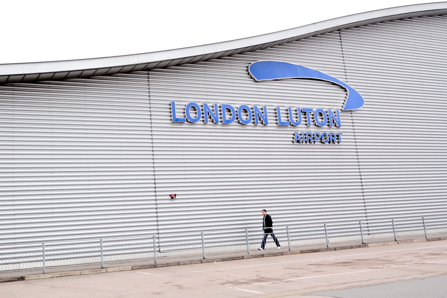 Luton-Airport.jpeg